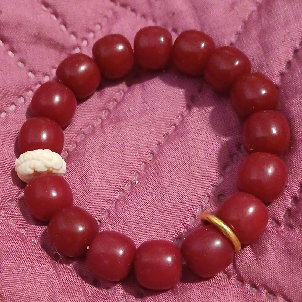 Elegant Red Beaded Bracelet